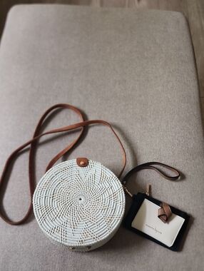 Woven Round Crossbody Bag in White with Tan Strap Plus Mini Card Holder .